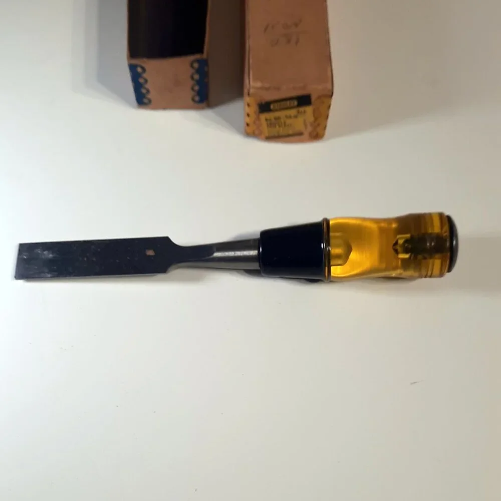 Stanley No.60 Wood Chisel 3/4" USA Made Yellow Handle w/ Box Vintage - Picture 2 of 5
